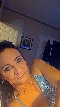 oypo – webcam model profile photo Image 14