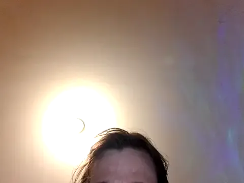 oypo – webcam model profile photo Image 3