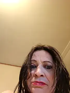 oypo – webcam model profile photo Image 6