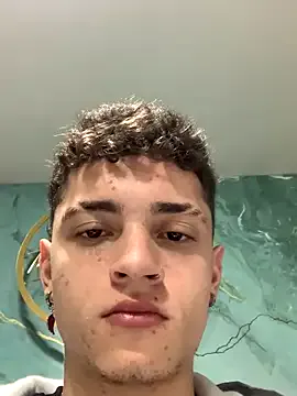 oypo – webcam model profile photo Image 5