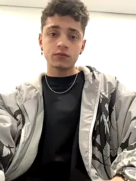 oypo – webcam model profile photo Image 7