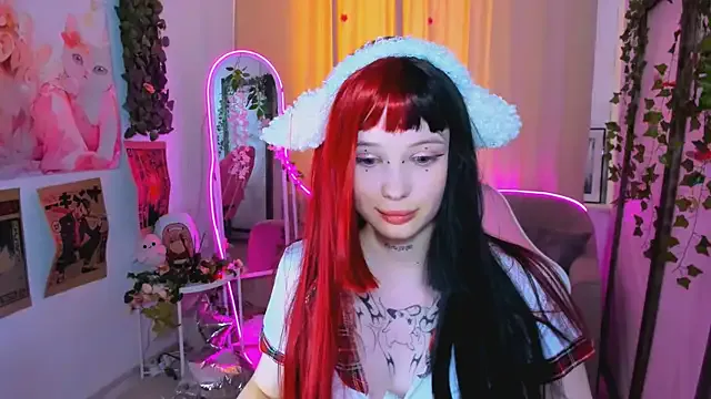 AikoBunnyy's Thumb Image