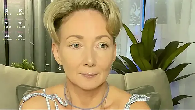 Megu_Melon – webcam model profile photo Image 13