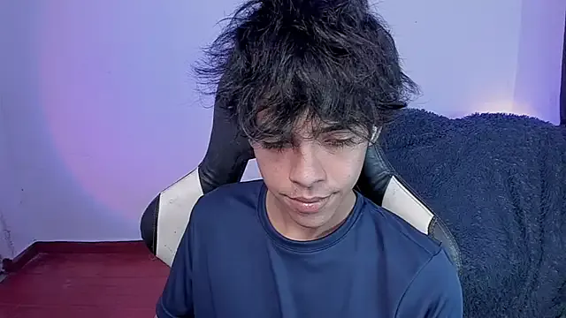 seraphine23 – webcam model profile photo Image 17