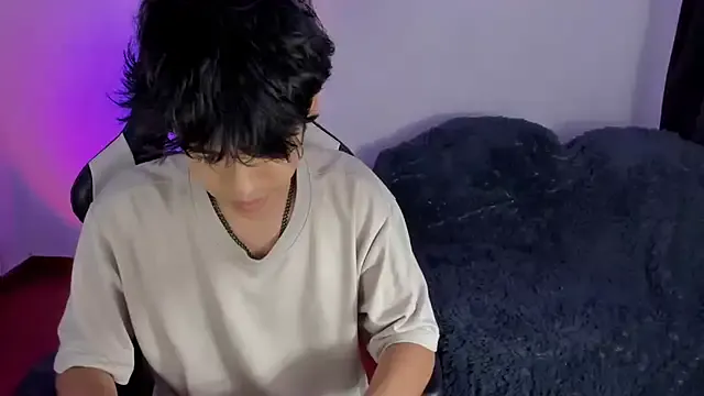 seraphine23 – webcam model profile photo Image 2