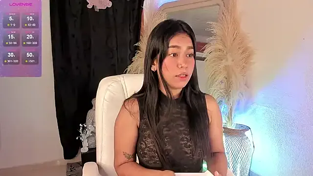 NinnaSalvatore – webcam model profile photo Image 5