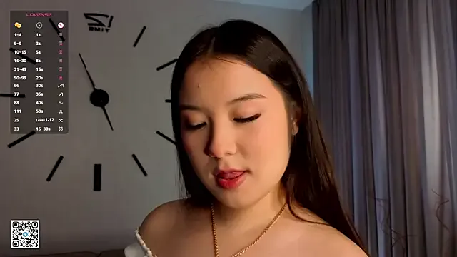 AllisonKron – webcam model profile photo Image 12