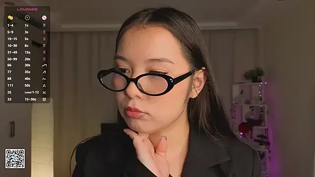 AllisonKron – webcam model profile photo Image 13