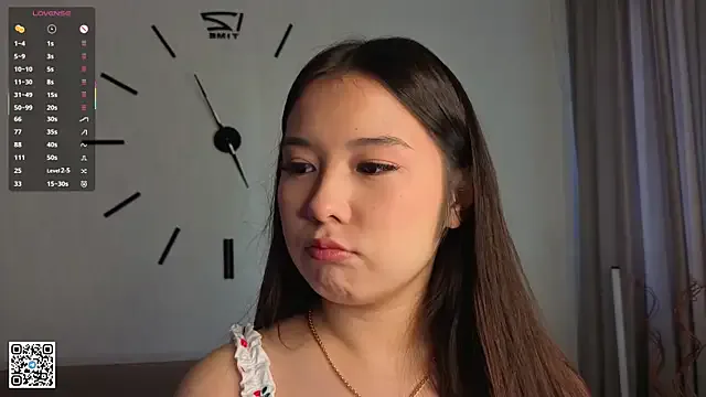 AllisonKron – webcam model profile photo Image 16