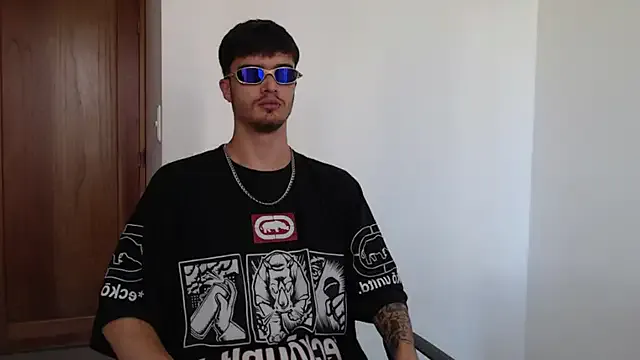 hina_porn – webcam model profile photo Image 13