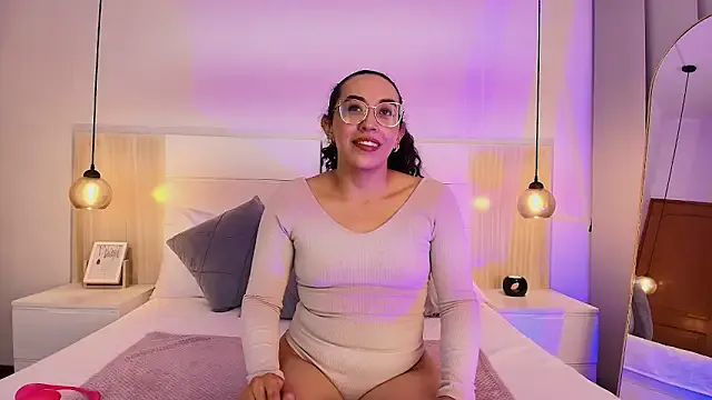 Mia--meow – webcam model profile photo Image 18