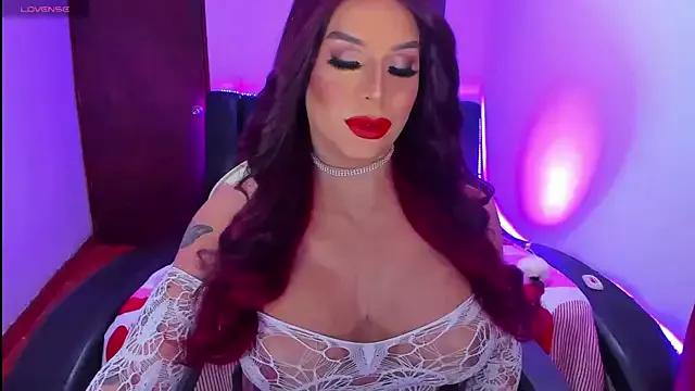 CarolBarker – webcam model profile photo Image 15