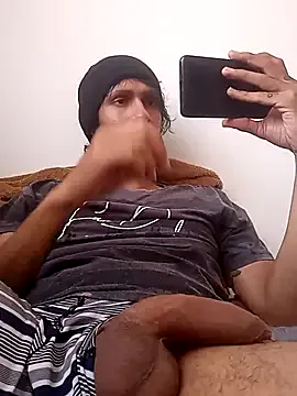  – webcam model profile photo Image 3