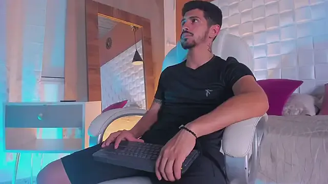 AlejandroStormm Image 5