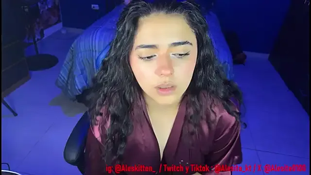 AishaHale – webcam model profile photo Image 11