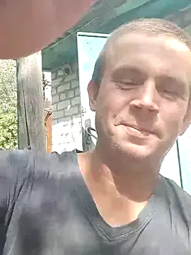  – webcam model profile photo Image 19