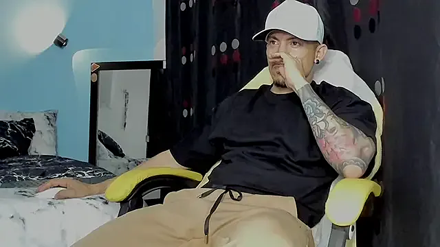 Humsafar-HDX-13 – webcam model profile photo Image 12