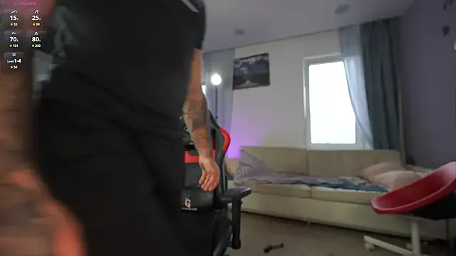 Yui-Ch – webcam model profile photo Image 5