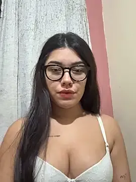 AmeliaBrilliants – webcam model profile photo Image 2