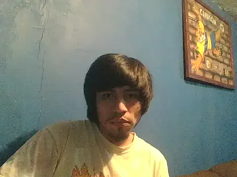 roouse – webcam model profile photo Image 3