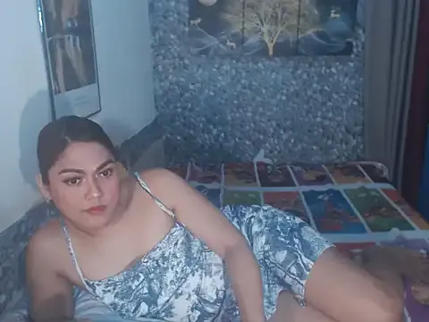 Sofiyaa_39 – webcam model profile photo Image 9