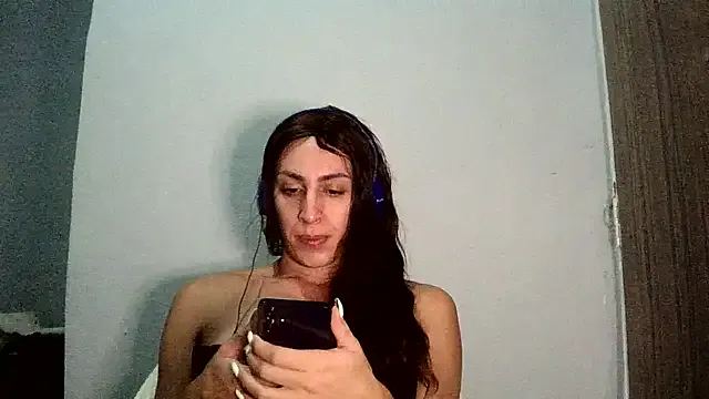  – webcam model profile photo Image 16