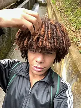 maataaan – webcam model profile photo Image 9