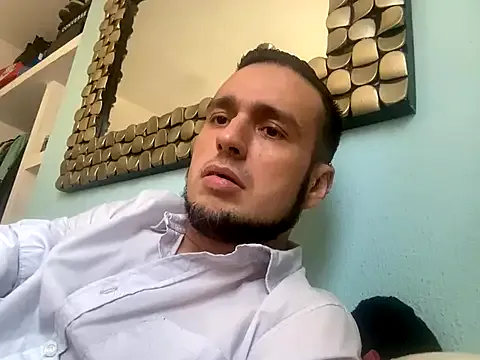 Alexitho25 – webcam model profile photo