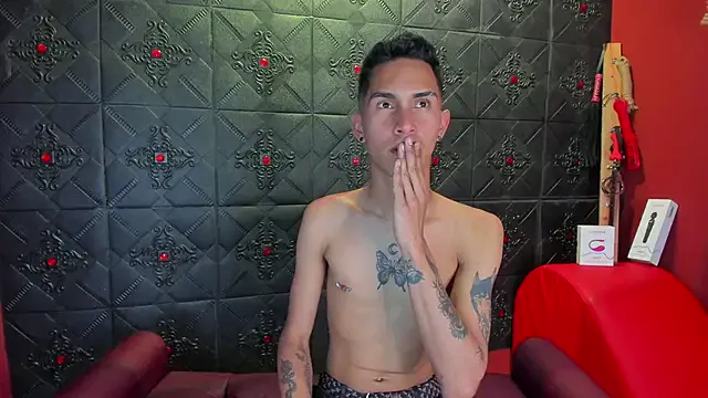 zui_lu cam model Image 8