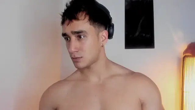 NANA_7 – webcam model profile photo Image 8