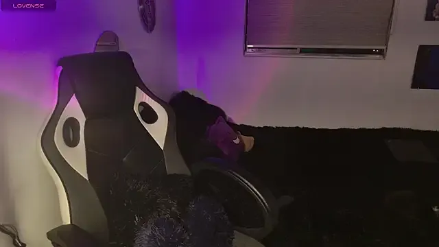 NATINATU252525 – webcam model profile photo Image 5