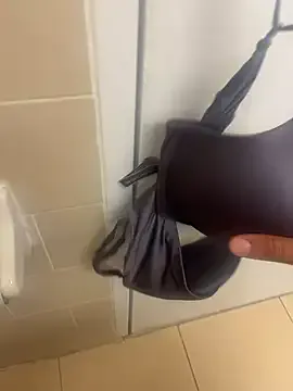 AyshaConnor – webcam model profile photo Image 1