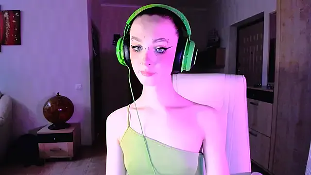 HotBella- – webcam model profile photo Image 4