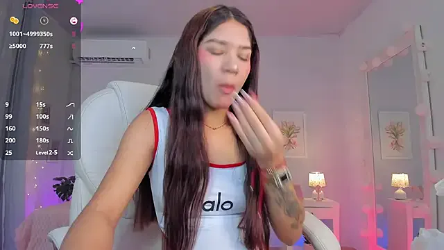 Mia--meow – webcam model profile photo Image 11