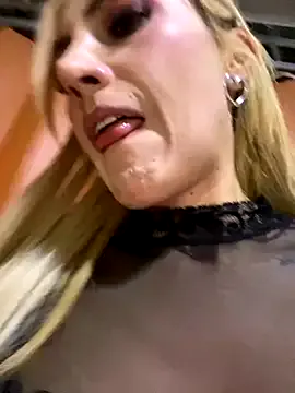 SunnyBlair – webcam model profile photo Image 7