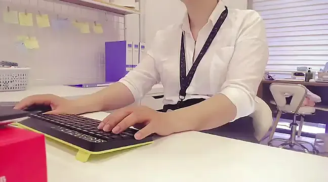 Humsafar-HDX-13 – webcam model profile photo Image 6