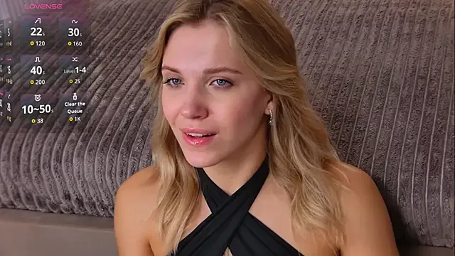 VIKITOMMY – webcam model profile photo Image 6