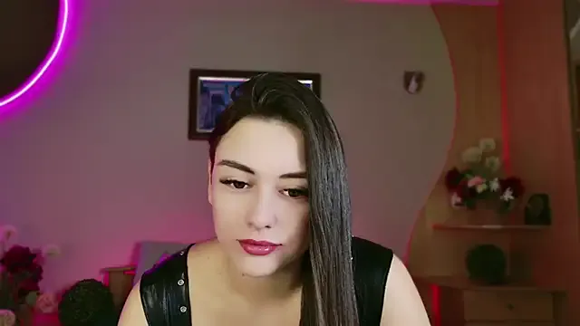 Alisha_Shy Image 3