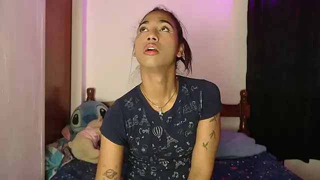 Awesomelusty – webcam model profile photo Image 19