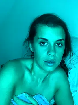 MonserratJan – webcam model profile photo Image 9