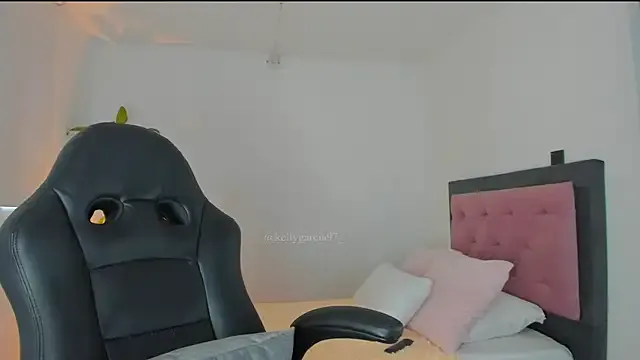 SusanneGrace – webcam model profile photo Image 15