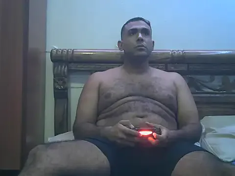 Jbear7127 – webcam model profile photo Image 12