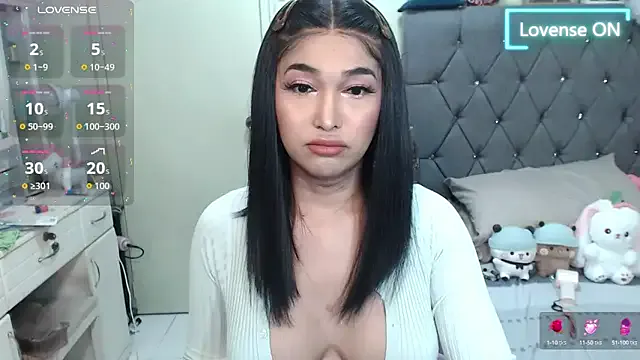 roouse – webcam model profile photo Image 17