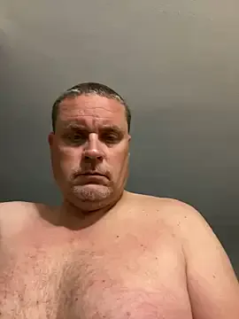 roouse – webcam model profile photo Image 6