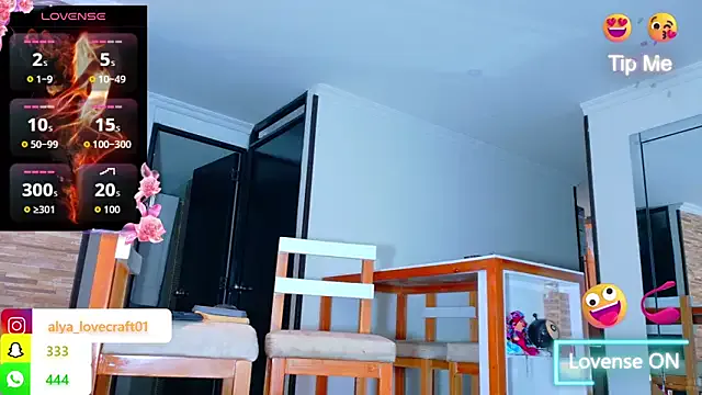 Mia--meow – webcam model profile photo Image 10