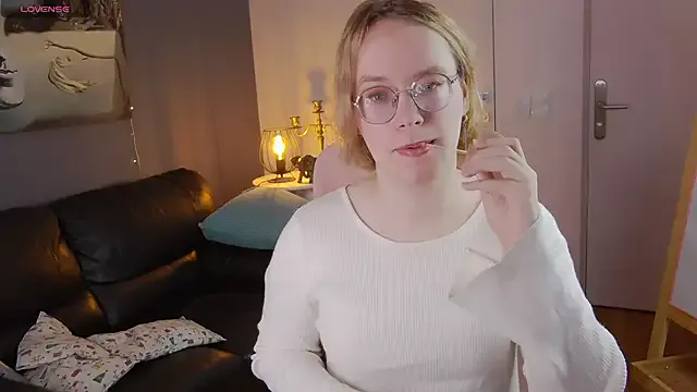 Lasofia – webcam model profile photo Image 3