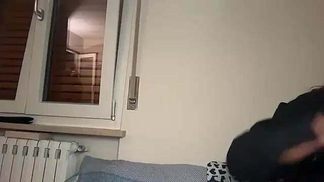 Musae – webcam model profile photo Image 3