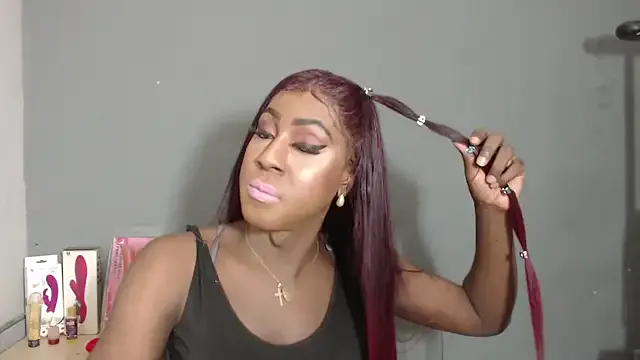 Veruzca_love – webcam model profile photo Image 15