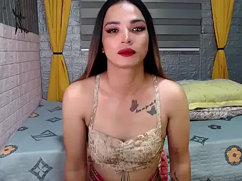 roouse – webcam model profile photo Image 15