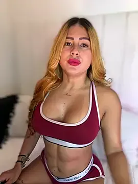 roouse – webcam model profile photo Image 19